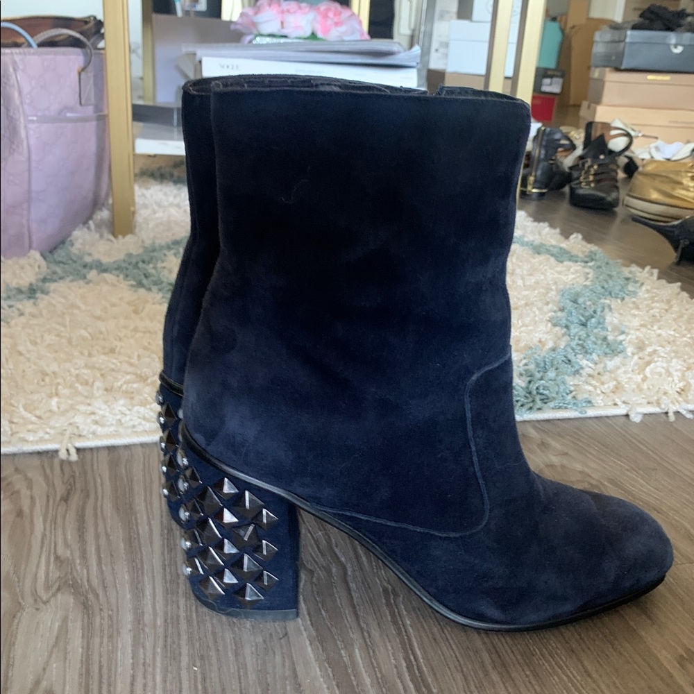 Guess navy suede studs ankle boots